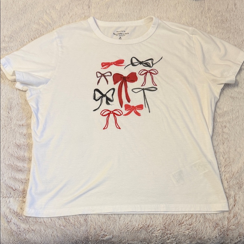 Abercrombie & Fitch Short-Sleeve Bows Graphic Skimming Tee